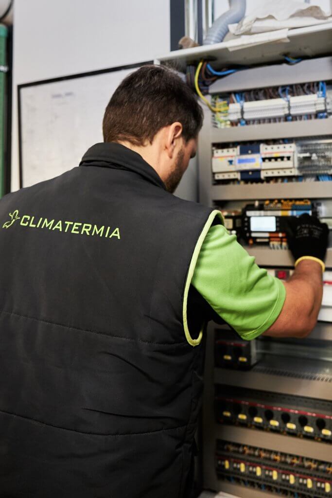 Formación profesional y FP para oficios técnicos Formación profesional y FP como acceso al empleo en oficios técnicos con futuro